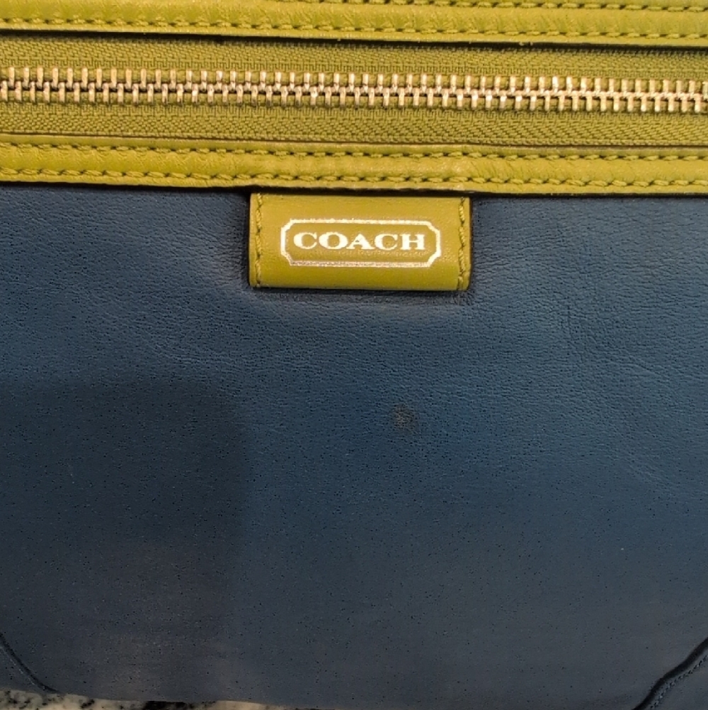 Coach Daisy Emma Spectator Leather Blue Navy Green Accents Shoulder Tote - Picture 3 of 10